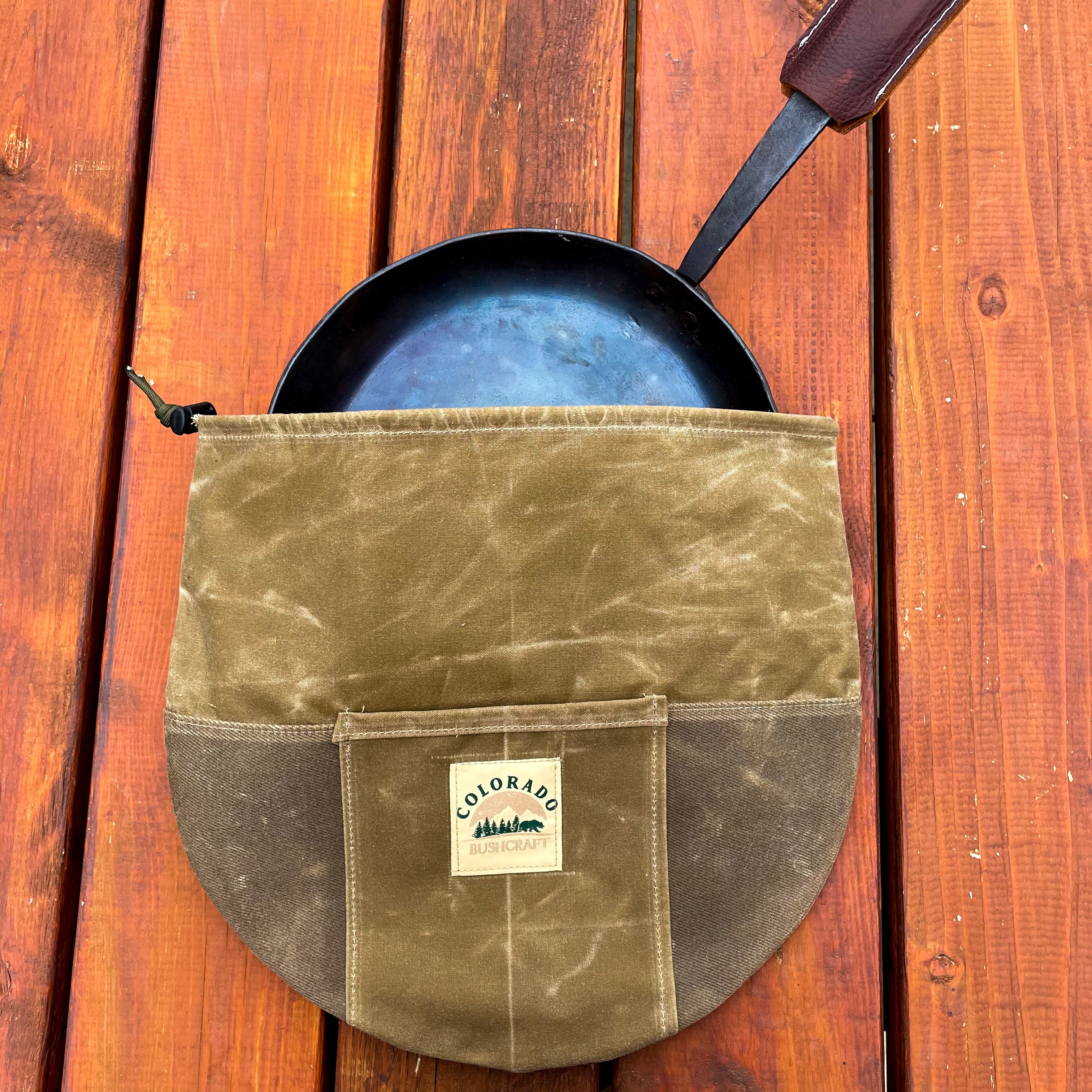 The BEST Camp/Bushcraft Frying Pan - Antique Cool Handle Pans and How to  Season Them 