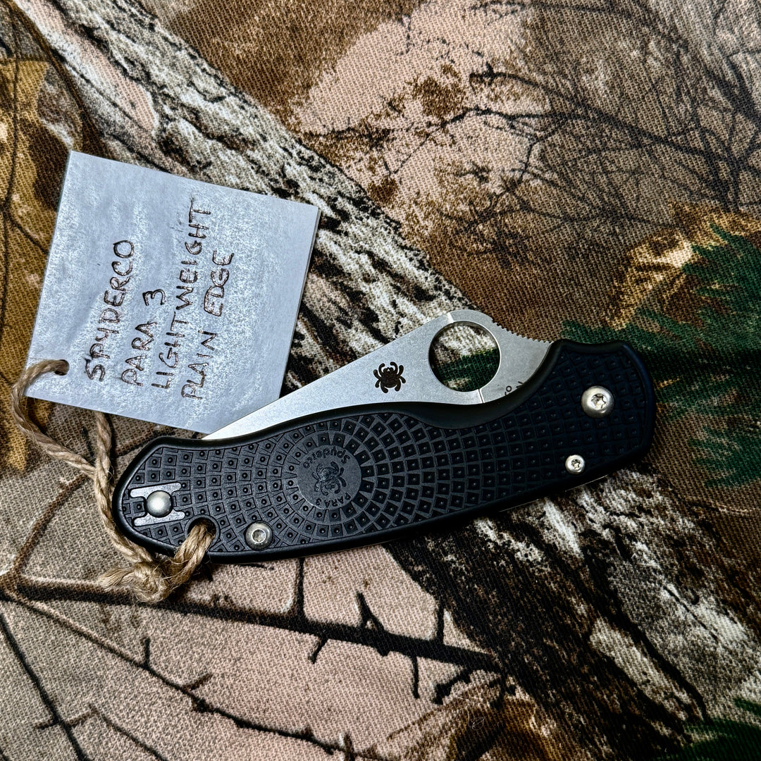 Spyderco Para 3 Lightweight CTS-BD1N Satin Plain Blade (Paramilitary 3) C223PBK